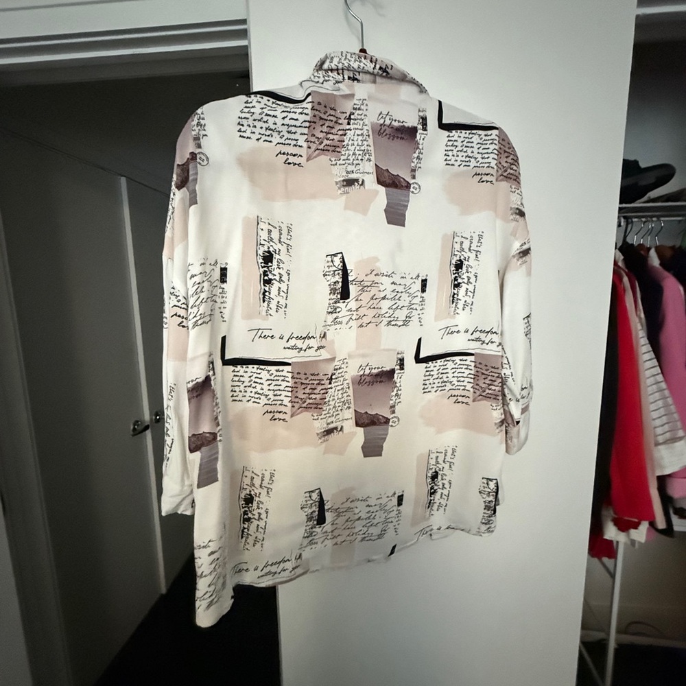 Stylish Women's Button Down Shirt - Cream and Black